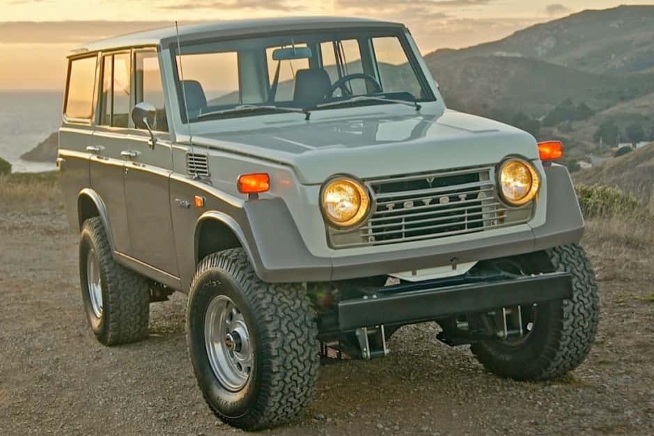 1974 Toyota Land Cruiser FJ55 sold for $85,000