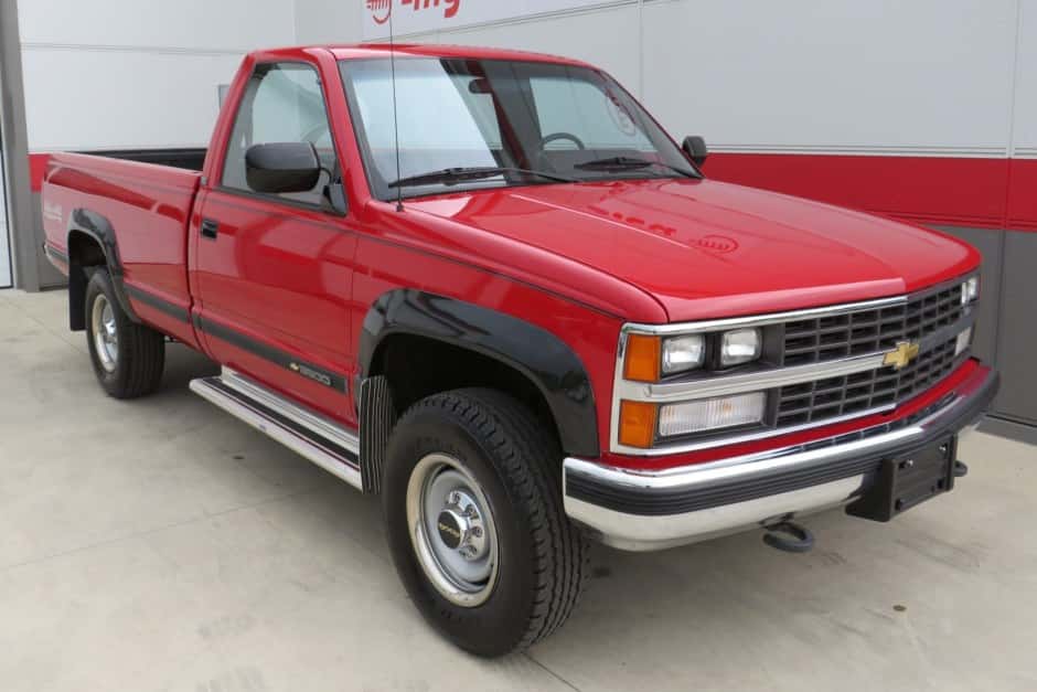 1988 Chevrolet C/K GMT400 (1988-2002) sold for $30,000