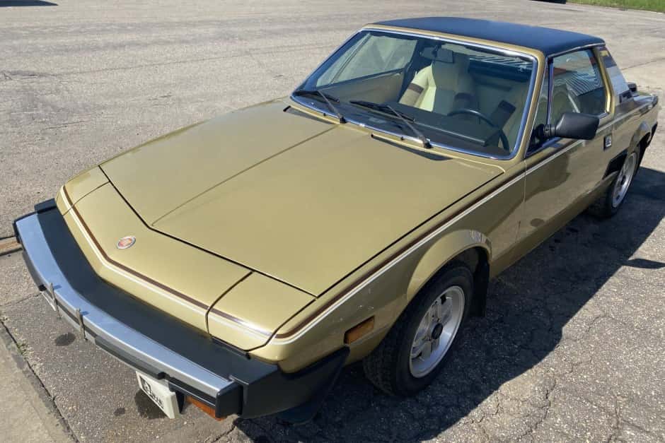 1981 Fiat X1/9 sold for $15,100