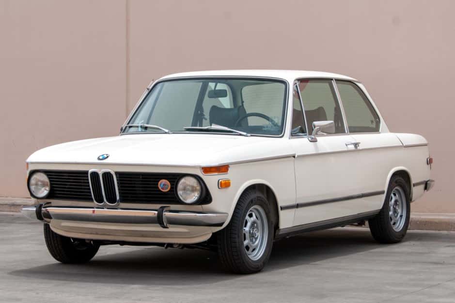 1976 BMW 2002 sold for $22,326