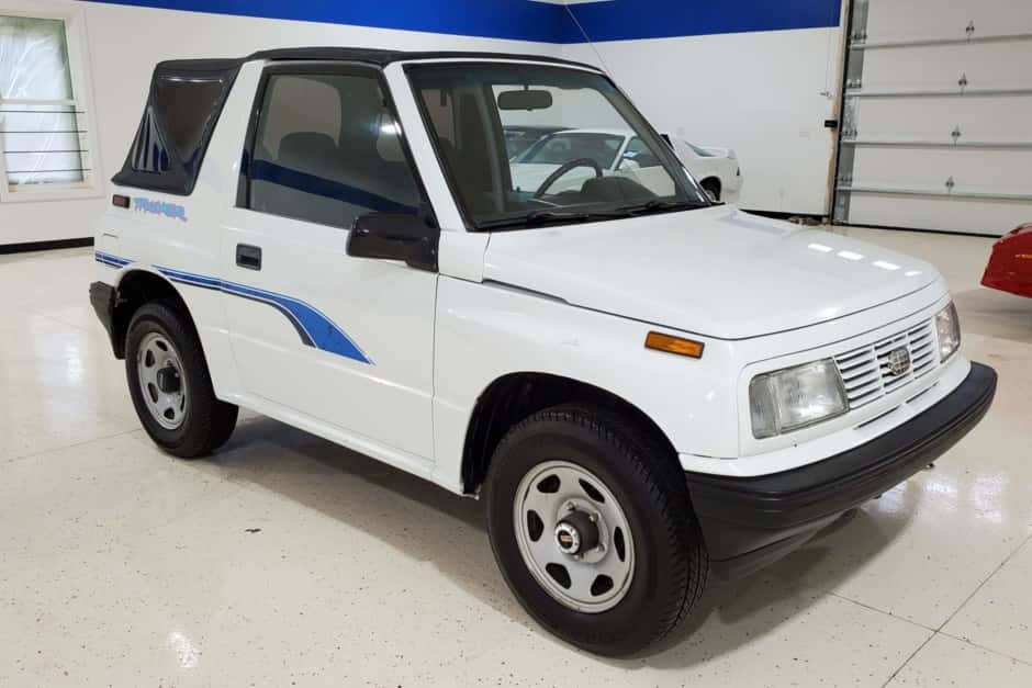 1994 Geo Tracker/Suzuki Sidekick sold for $8,000