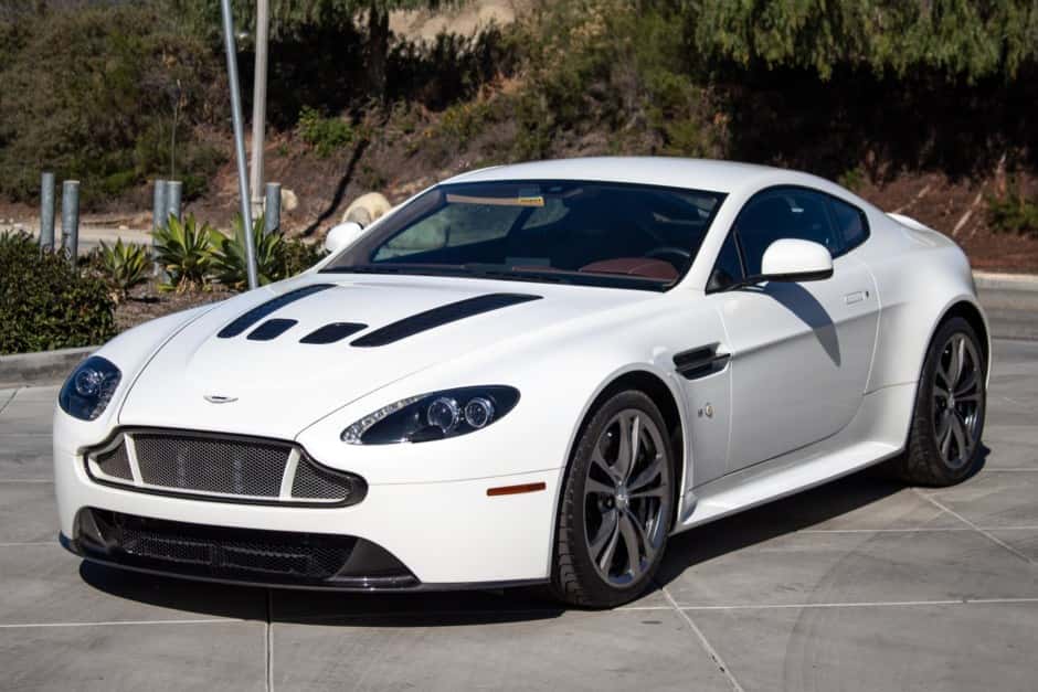 2016 Aston Martin V12 Vantage sold for $91,000