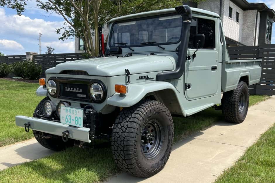 1974 Toyota Land Cruiser FJ45 sold for $34,500