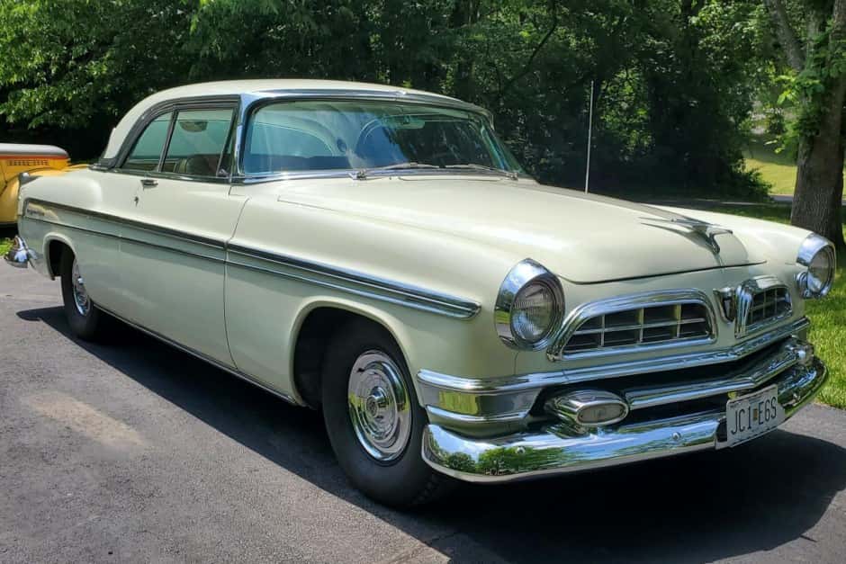 1955 Chrysler New Yorker sold for $17,000