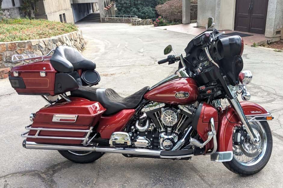2010 Harley-Davidson Touring sold for $8,777
