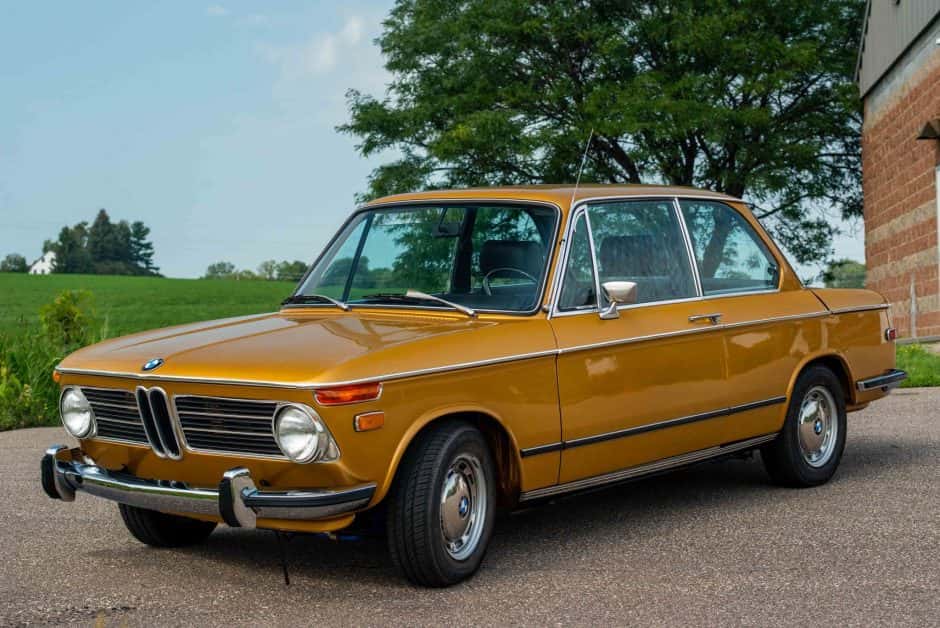 1972 BMW 2002tii sold for $43,752