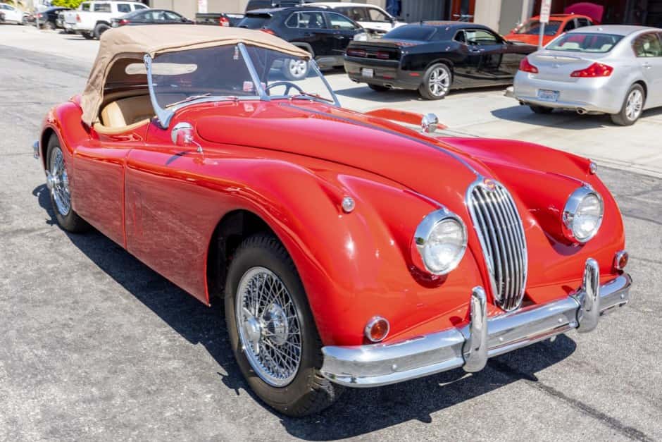 1955 Jaguar XK140 sold for $82,500