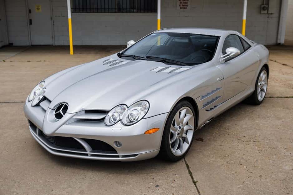 2006 Mercedes-Benz SLR McLaren sold for $271,000