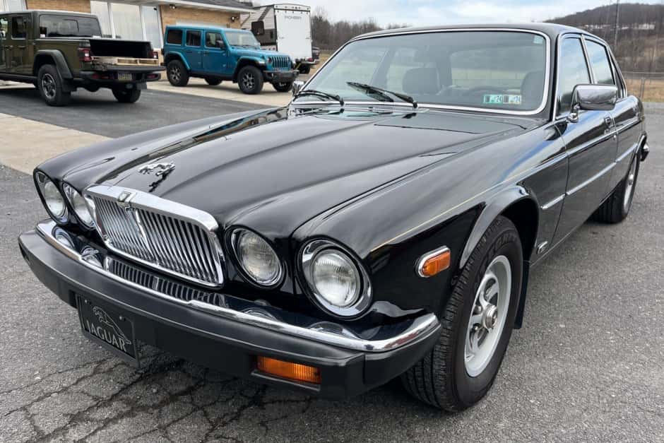 1985 Jaguar XJ Series 3 (1980-1992) sold for $5,000