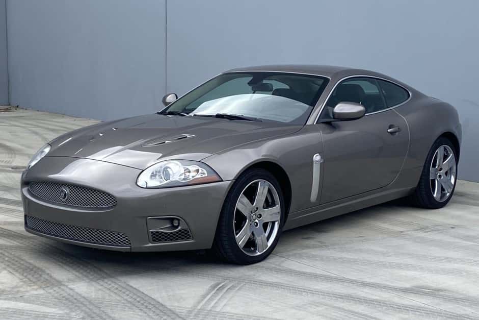 2009 Jaguar XKR sold for $18,500
