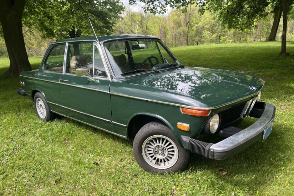 1976 BMW 2002 sold for $11,000