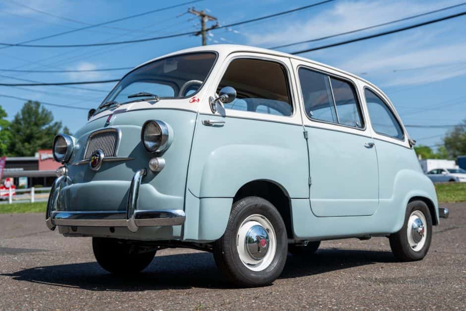 1959 Fiat 600 Multipla sold for $26,250