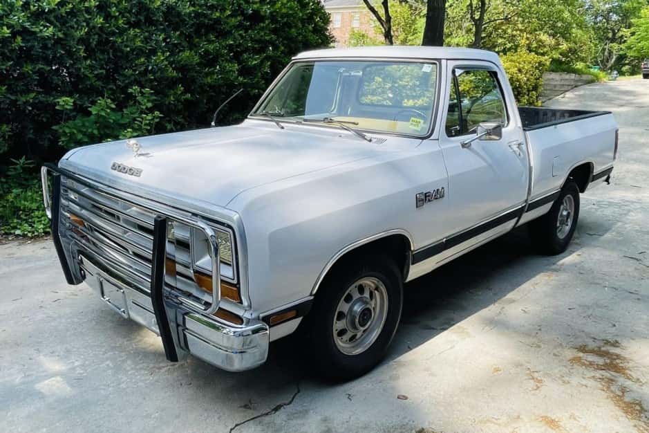 1989 Dodge Ram (1981-1993) sold for $14,250