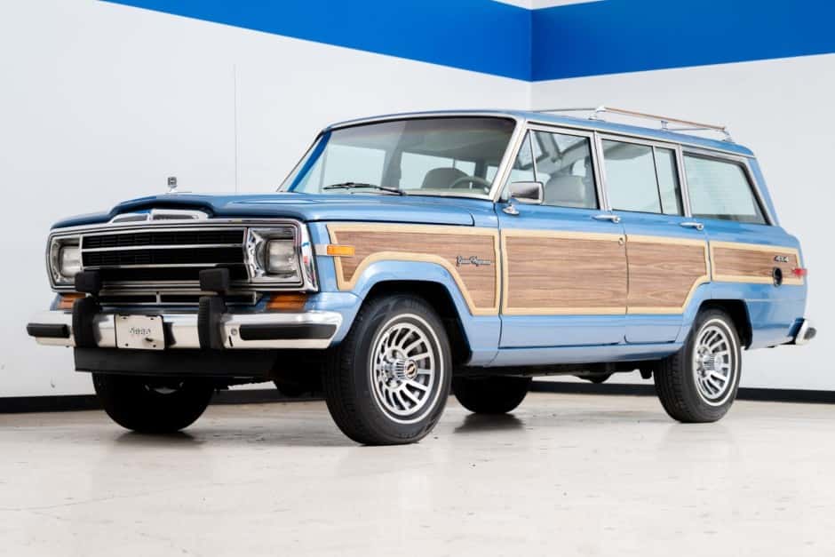 1991 Jeep SJ Grand Wagoneer sold for $43,000