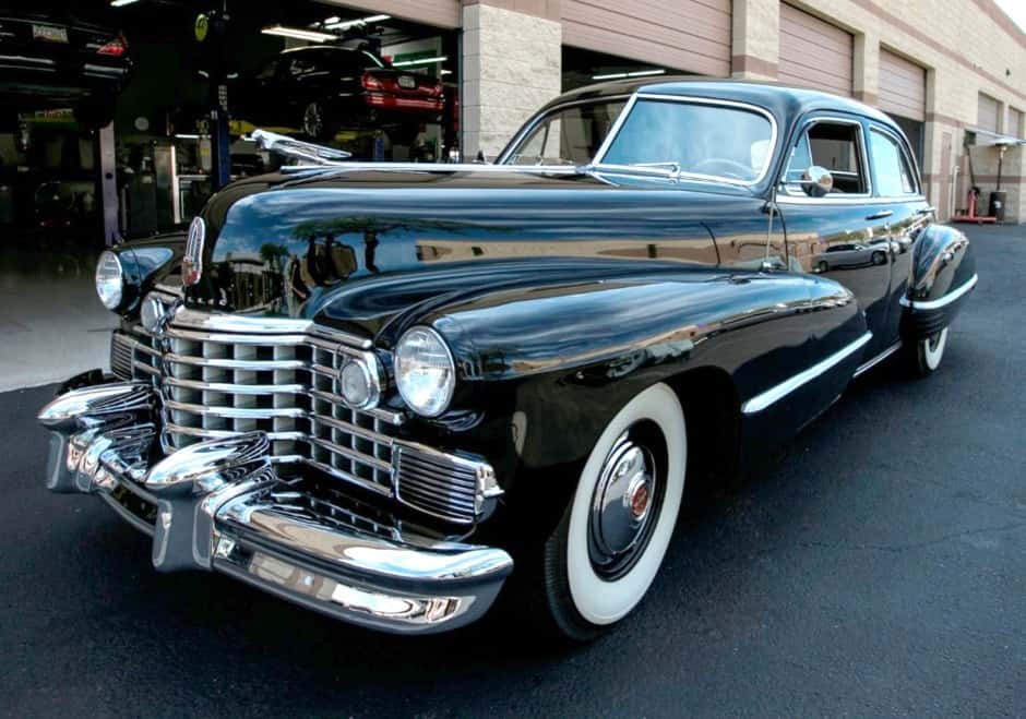 1942 Cadillac Series 62 sold for $32,250