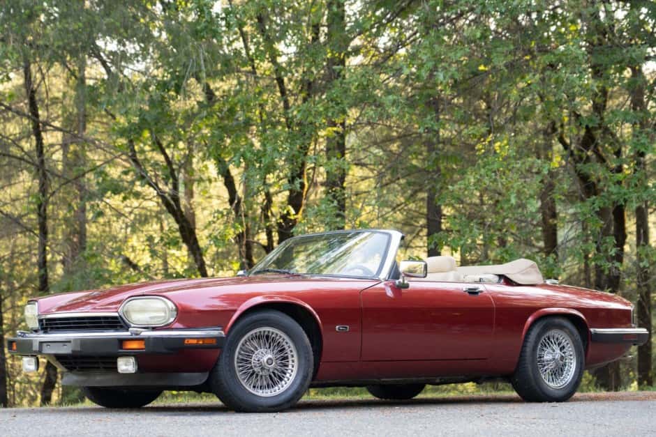 1992 Jaguar XJS sold for $8,600