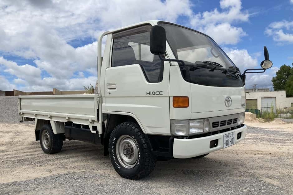 1996 Toyota HiAce sold for $15,250