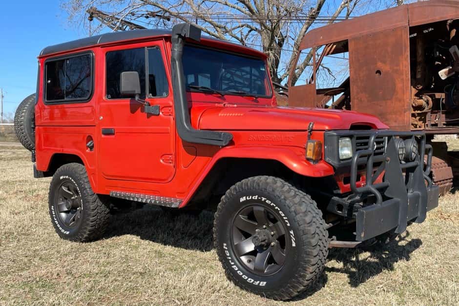 1986 Toyota Land Cruiser FJ40 sold for $16,500