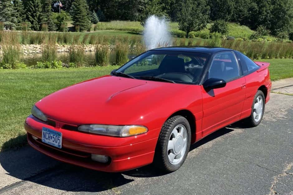 1992 Mitsubishi Eclipse, Eagle Talon, & Plymouth Laser sold for $5,692