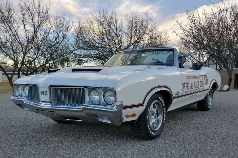 1970 Oldsmobile 442 sold for $48,000