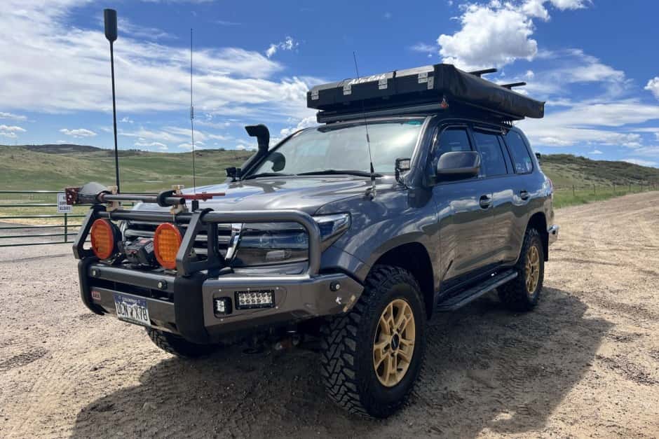 2011 Toyota Land Cruiser 200-Series sold for $31,500