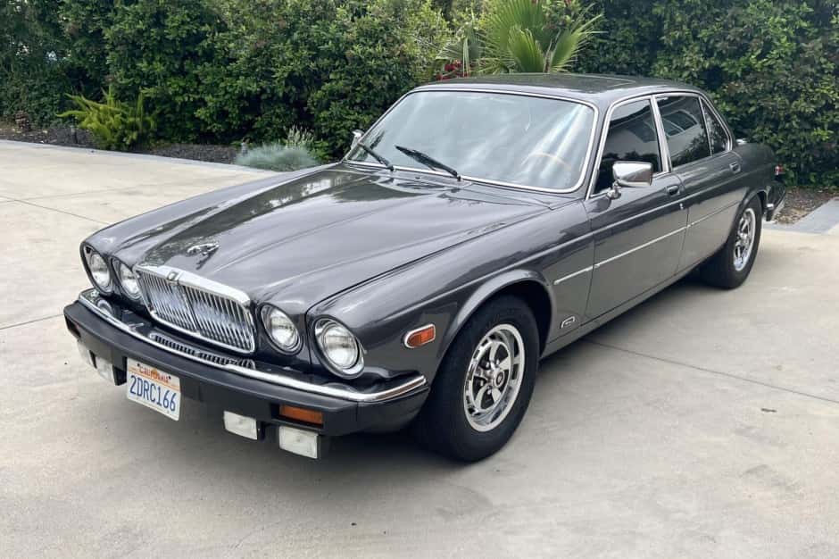 1985 Jaguar X350/X356/X358 XJ (2004-2009) sold for $6,400
