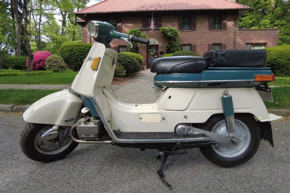 1962 Honda Step-Through Scooter sold for $4,600
