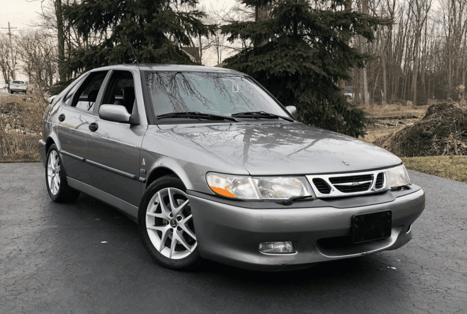 2001 Saab 9-3 Viggen sold for $8,000