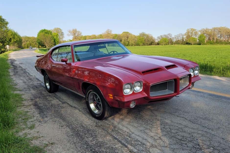 1972 Pontiac GTO sold for $28,000
