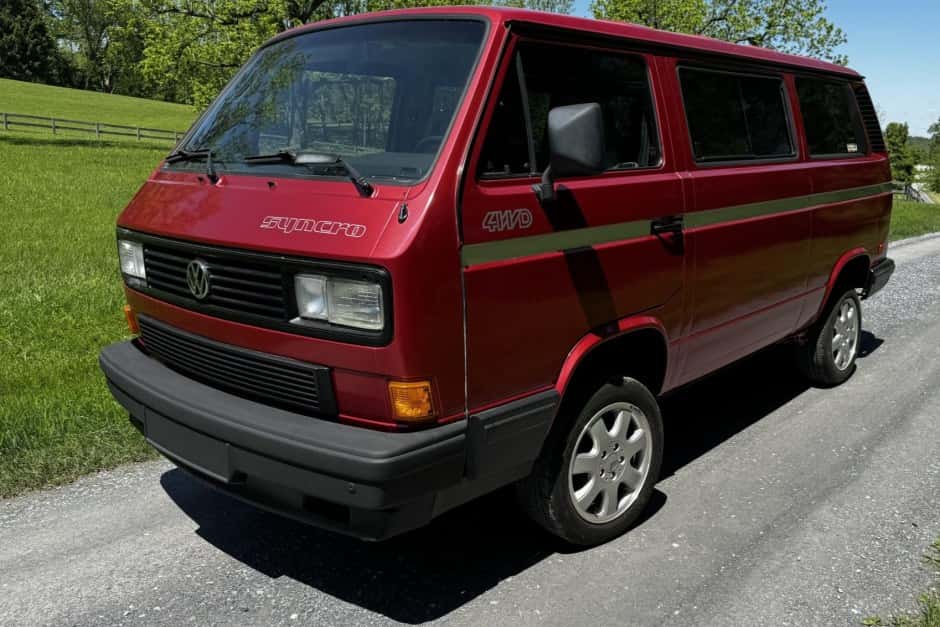 1989 Volkswagen Vanagon sold for $11,750