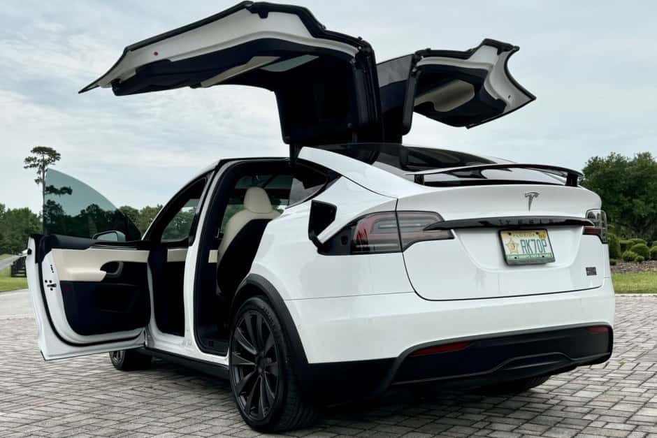 2022 Tesla  sold for $75,000