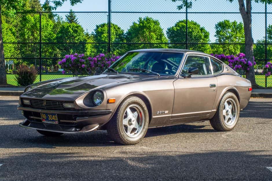 1977 Datsun 280Z sold for $13,750