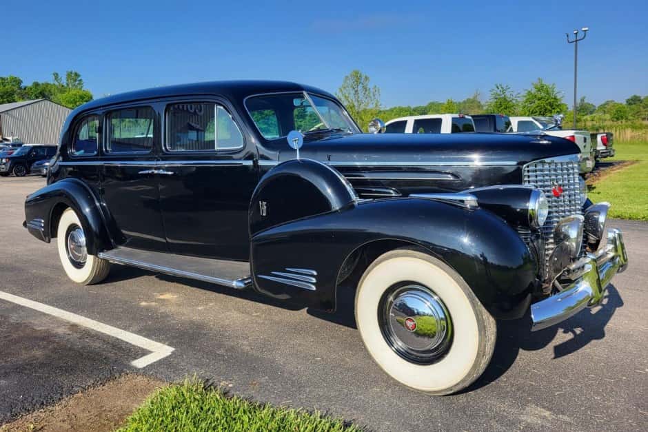 1940 Cadillac sold for $40,000