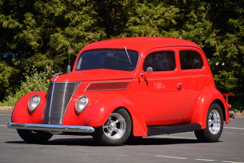1937 Ford Standard, Deluxe, & Super Deluxe sold for $30,000