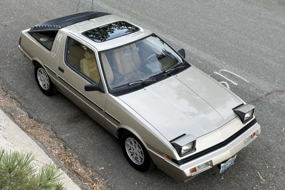 1985 Chrysler Conquest & Mitsubishi Starion sold for $6,300