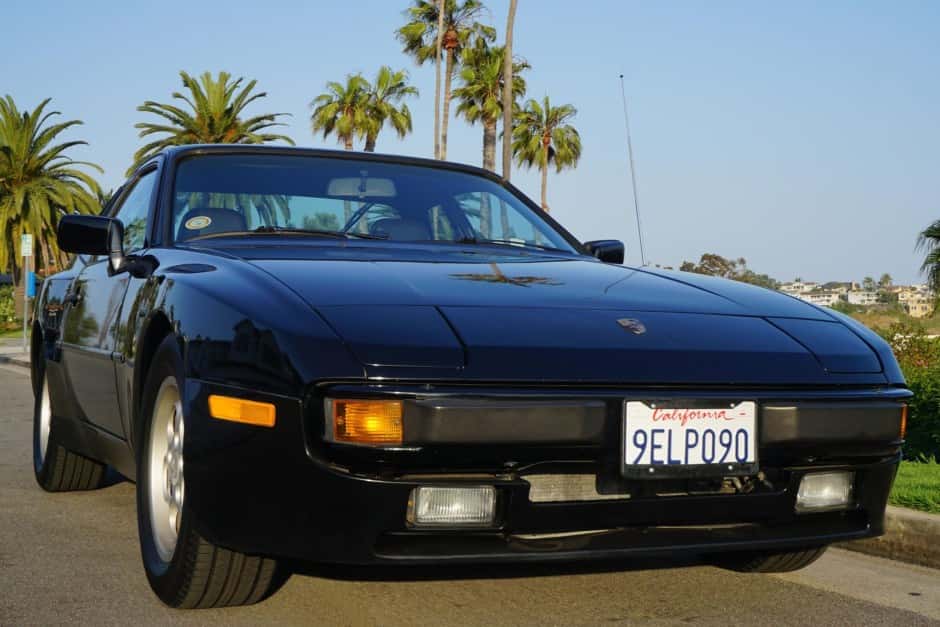 1985 Porsche 944 sold for $13,100