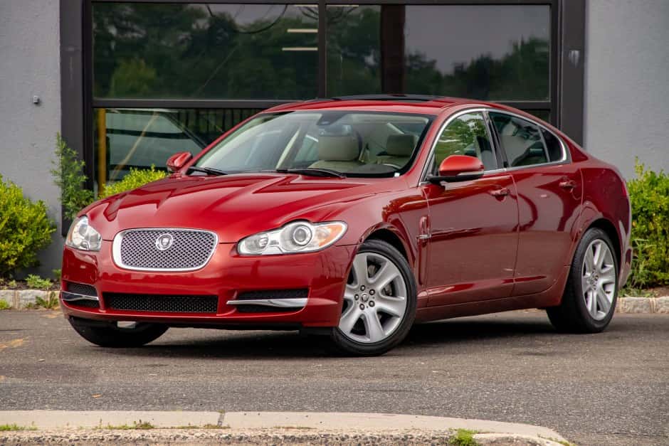 2011 Jaguar XF sold for $12,250