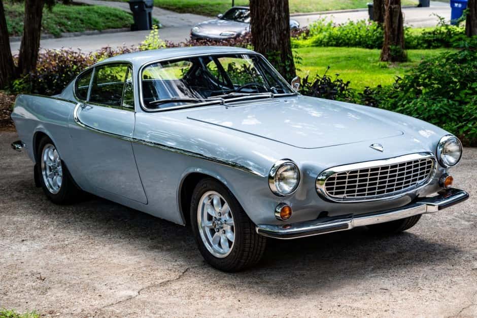 1966 Volvo P1800/1800 sold for $18,590