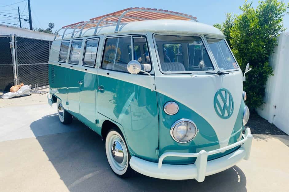1964 Volkswagen Split-Window Bus sold for $61,500