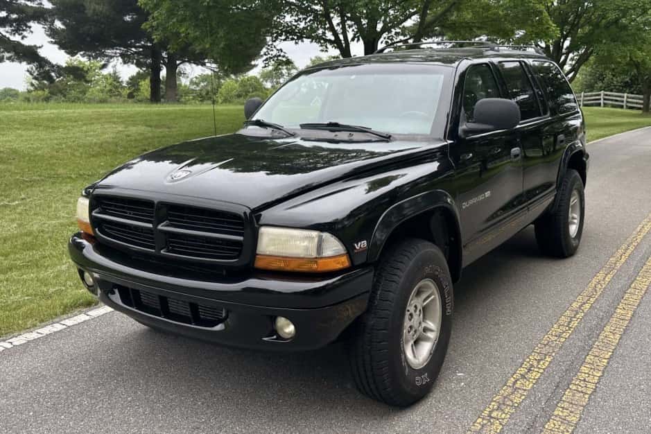 2000 Dodge Durango sold for $12,222