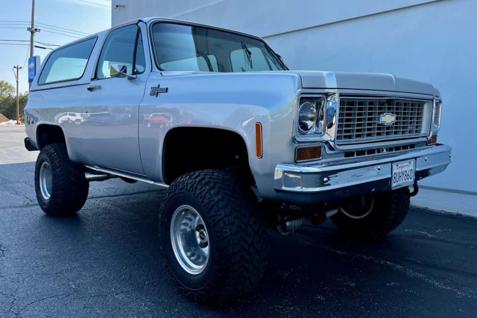 1973 Chevrolet K5 Blazer 1973-1991 sold for $31,000