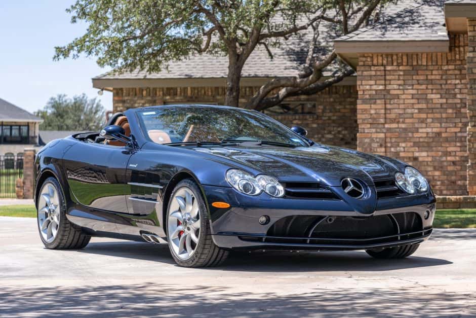2008 Mercedes-Benz SLR McLaren sold for $401,000