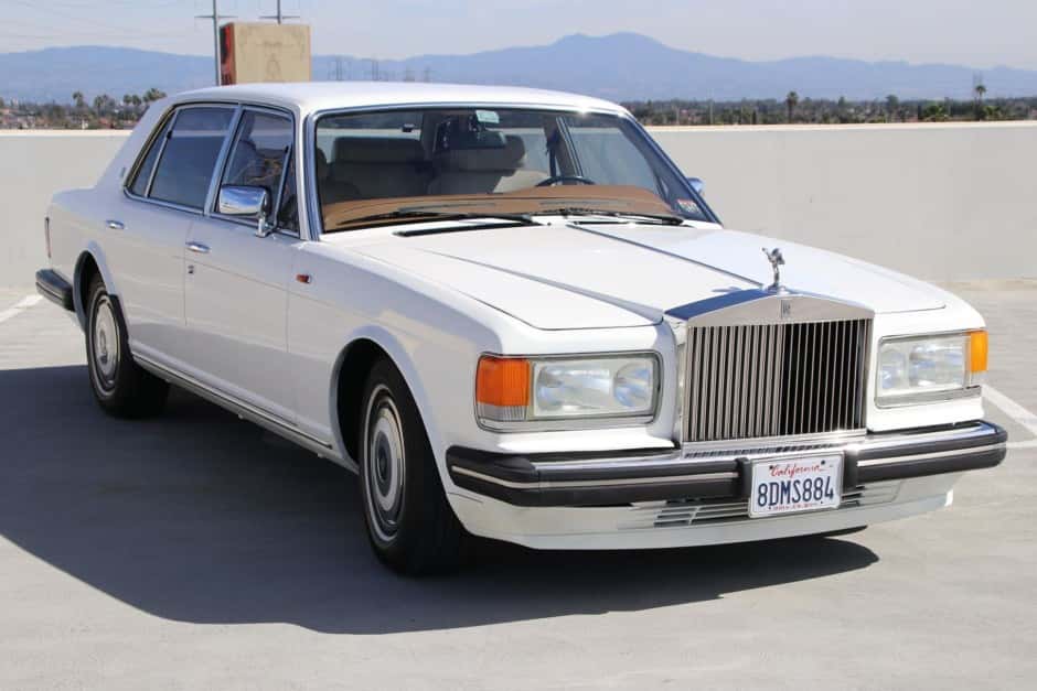 1989 Rolls-Royce SZ Silver Spirit & Silver Spur sold for $9,605