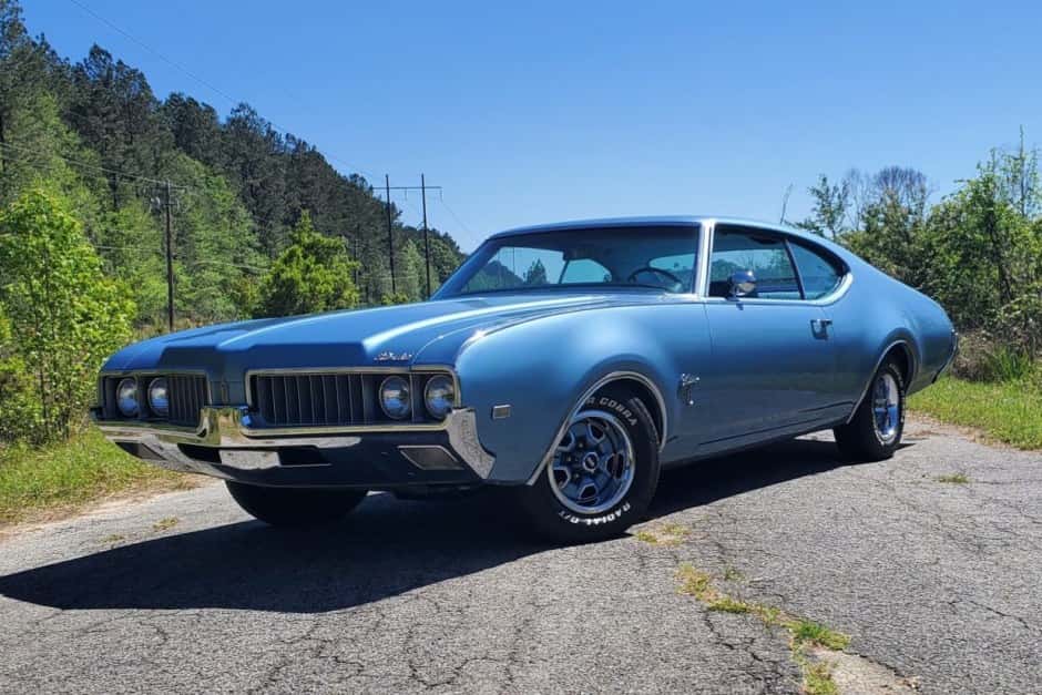 1969 Oldsmobile Cutlass sold for $17,000