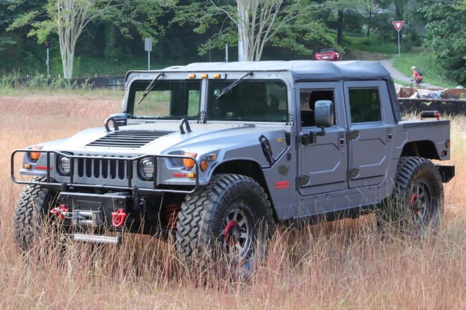 1999 Hummer H1 sold for $55,500