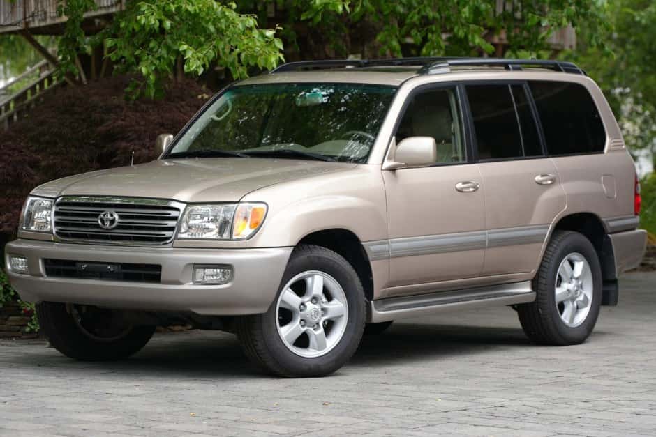 2004 Toyota Land Cruiser 100-Series sold for $51,500