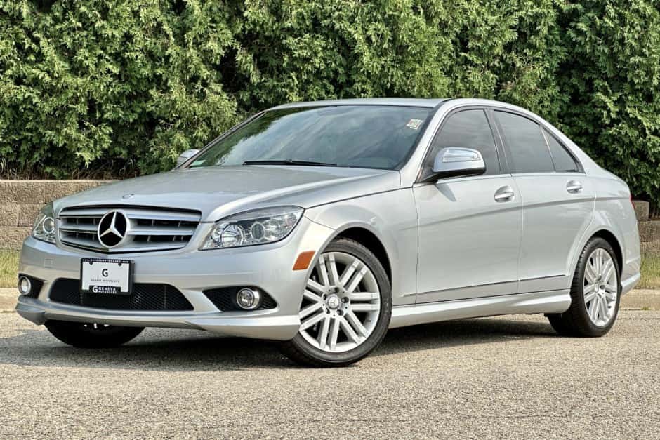 2008 Mercedes-Benz W204 C-Class sold for $13,800