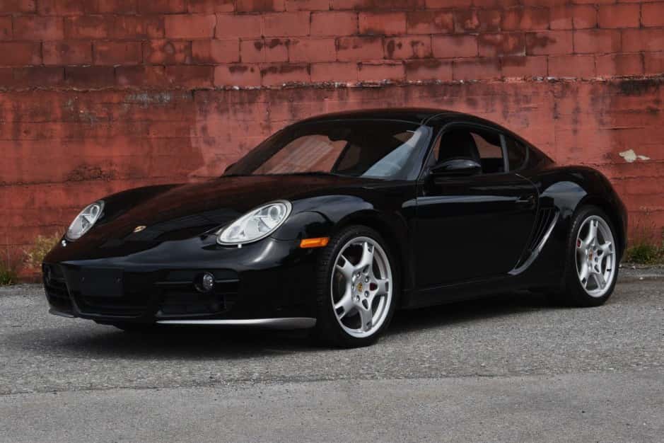 2006 Porsche 987 Cayman sold for $37,000