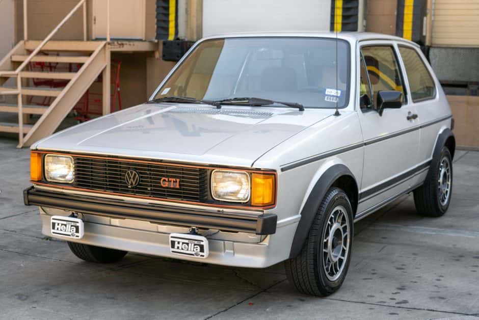1983 Volkswagen GTI Mk1 sold for $15,500