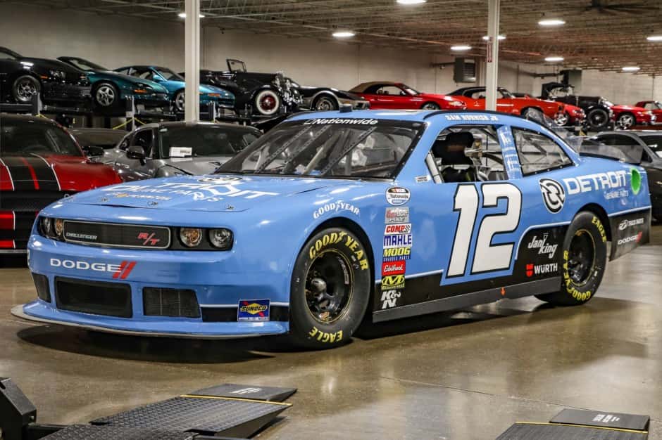 0 Dodge Challenger (non-SRT, 2009-2023) sold for $35,000